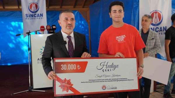 Sincan Belediyesinden YKS'yi kazanan depremzede öğrencilere para ödülü
