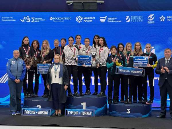 Curling milli takımı çifte madalya ile dönüyor