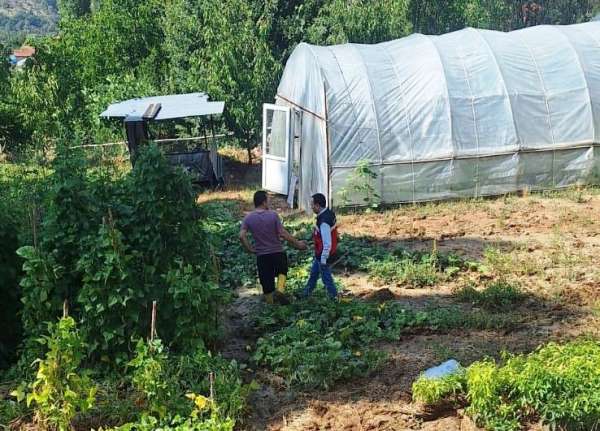 Simav Esenbağ Köyü'nde sel ve su baskınından zarar gören tarım alanları tespit edildi