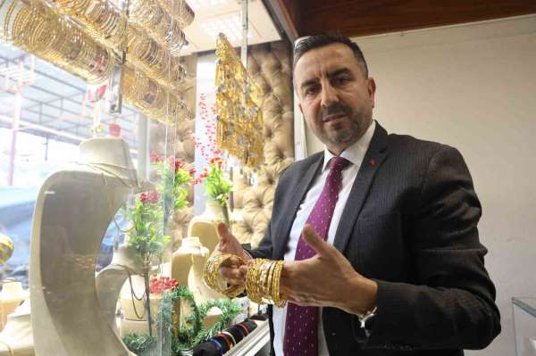 Yılların sarrafı altının gram fiyatının 6 bin TL'yi bulacağının sinyalini verdi