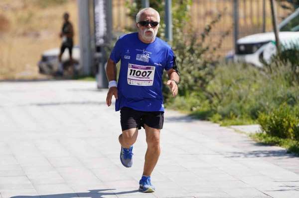 Kızılcahamam Eğrekkaya Trail Maratonu'nda spor ve doğa buluştu