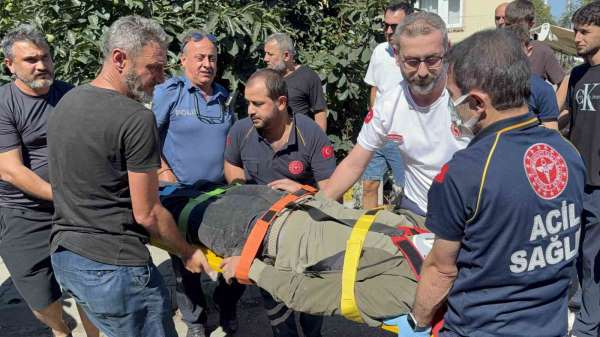 Samsun'da motosiklet ile otomobil çalışması sonucu 2 kişi yaralandı