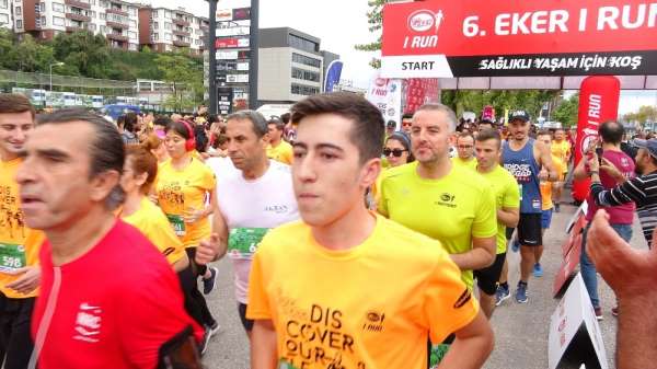 Bursa'da 2 bin 500 kişi sağlık için koştu 