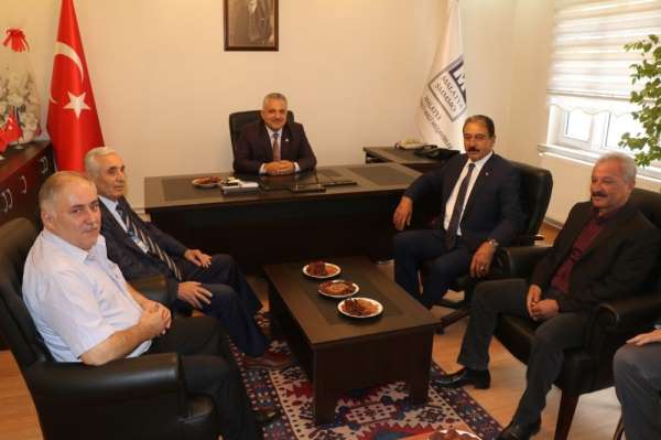Esnaf temsilcilerinden Boyraz'a hayırlı olsun ziyaret