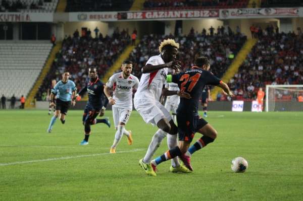 Süper Lig: Gaziantep FK: 1 - Medipol Başakşehir: 2 (Maç Sonucu) 