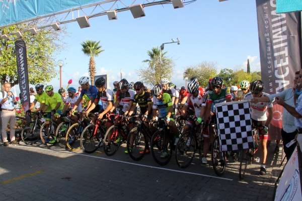 Uluslararası Fethiye Spor Festivali'nde gerçekleştirilen bisiklet yarışı heyecan
