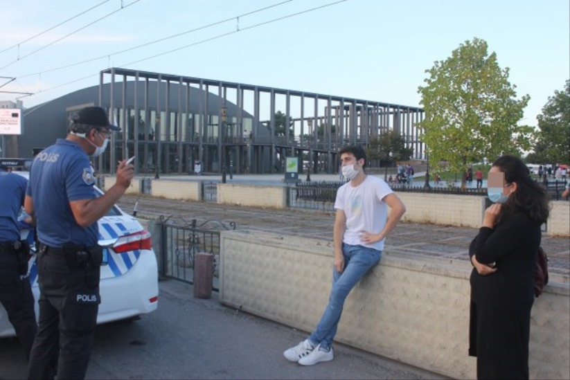 Samsun Cumhuriyet Meydanı'nda korona paniği