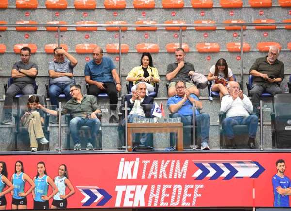 Sezonun ilk maçında İBB Spor: 3 - Bozüyük Belediyesi Eğitim Spor: 1