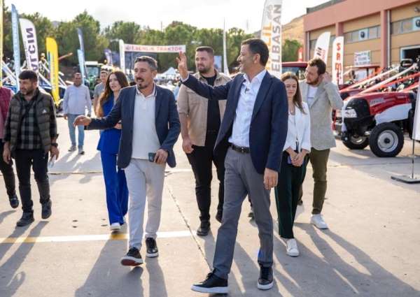Başkan Çavuşoğlu, Denizli TARFU 2025'de üreticilerle buluştu