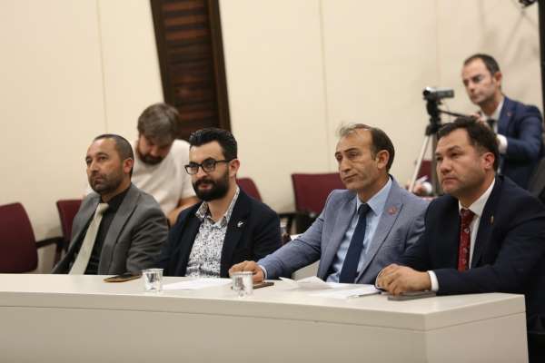 Başkan Çolakbayrakdar: Sporun ve sporcunun her zaman yanındayız'