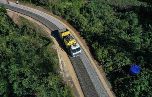 Gürgentepe'nin yollarına sıcak asfalt dokunuşu