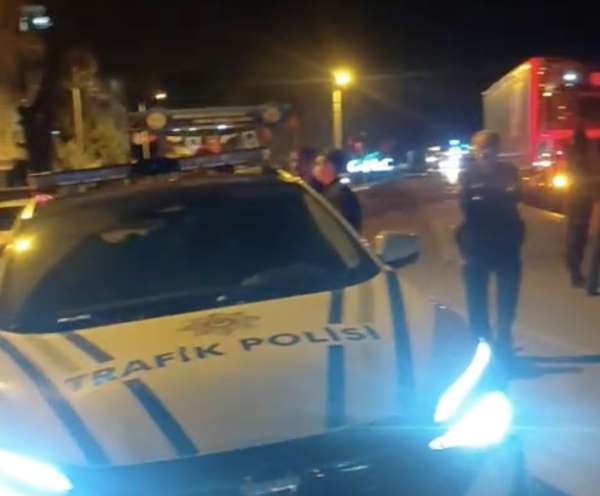 Balıkesir'de tırın altında kalan 16 yaşındaki motosikletli hayatını kaybetti
