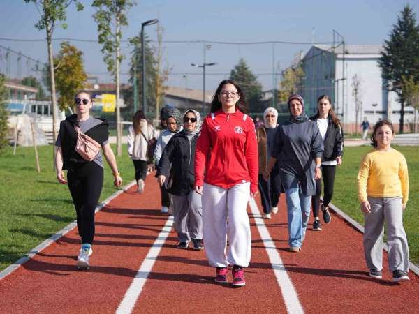 Düzce'de çocuklar okula, anneler spora projesi başladı