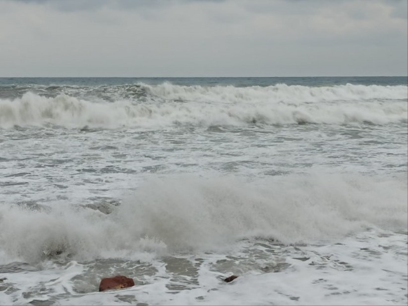 Karadeniz'de dev dalgalar