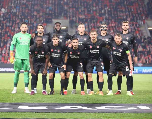 Sivasspor'da Fenerbahçe maçı kadrosu açıklandı: 3 isim kadroda yok
