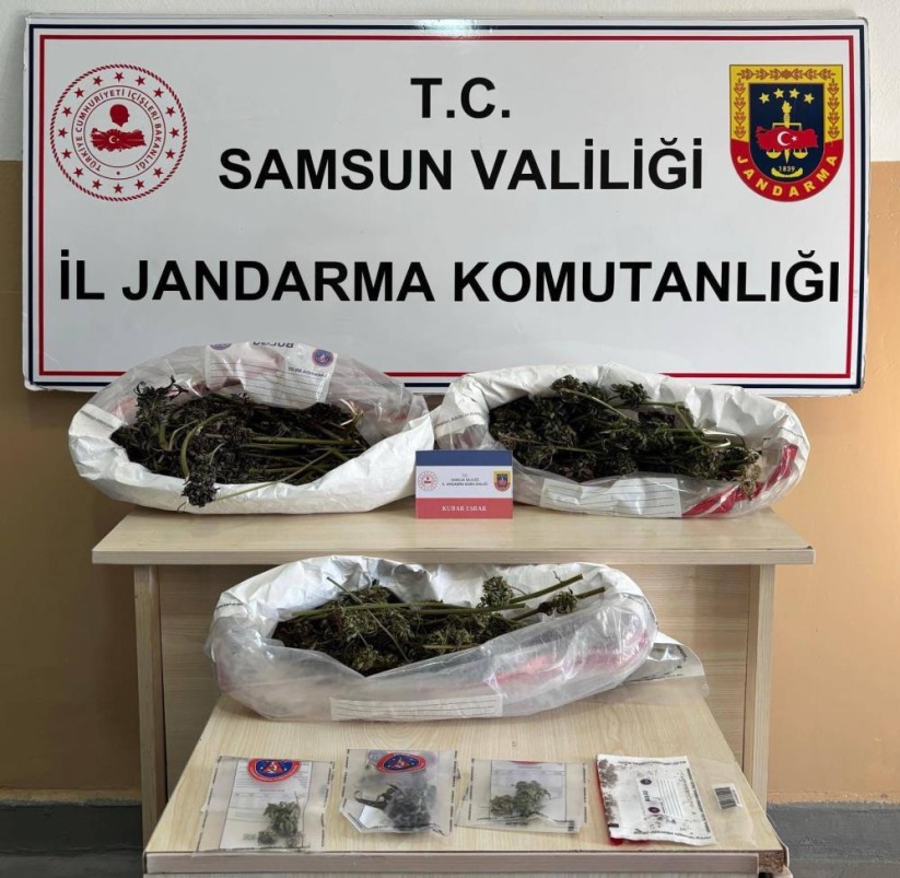 Samsun'da Jandarma 627 gram kubar esrar ele geçirdi