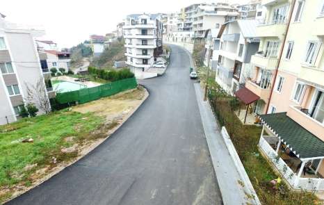 İzmit Belediyesi çevre düzenleme ve onarım çalışmalarını sürdürüyor
