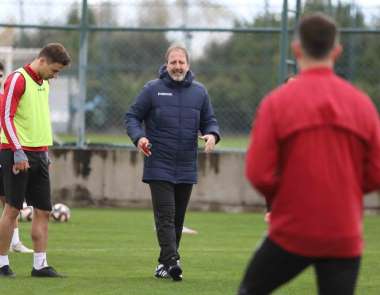 Taner Taşkın: 'Antalya'da 3 hazırlık maçı yapacağız'