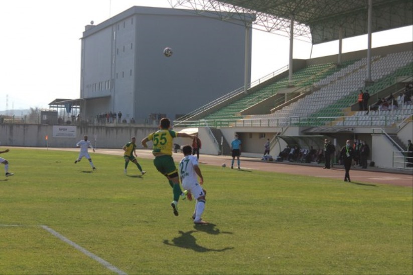 Çarşambaspor, Esenler Erokspor'a yenildi: 3-1