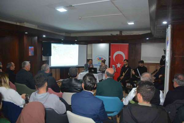 Sinop'ta 'Muinüddin Süleyman Pervane' konferansı