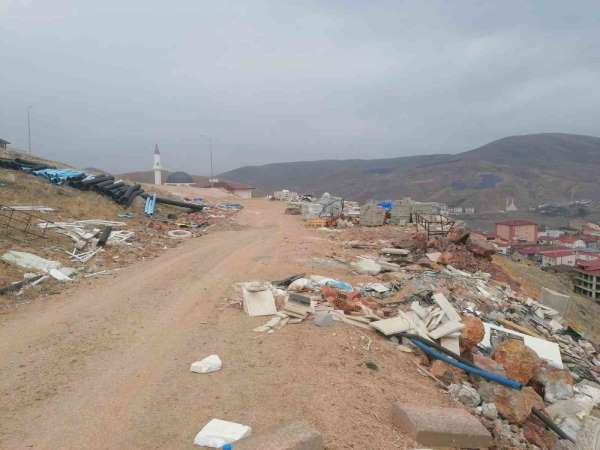 Bayburt Kent Konseyi Şehit Osman Dağı'na dökülen hafriyat için girişimde bulundu