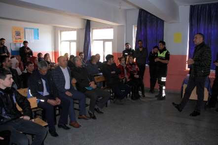 Muradiye'de Öncelik Hayatın, Öncelik Yayanın konulu seminer verildi