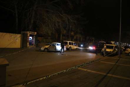Kayseri'de devriye gezen polis ekiplerine silahlı saldırı: 1'i ağır 2 polis yara