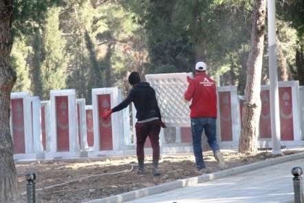 Şehitler Abidesi Camii 18 Mart'ta ibadete açılacak 