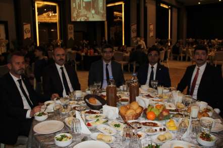Çorum Barosu'ndan avukatlara yemek 