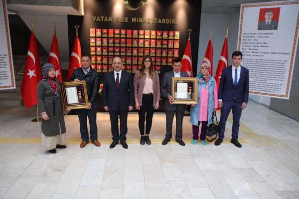 Bartın'da Şehit ailelerine Devlet Övünç Madalyası