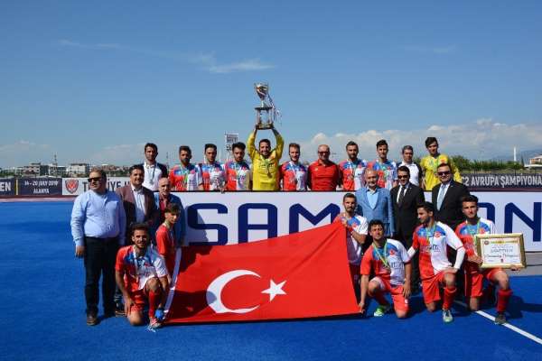 Gaziantep Polisgücü erkek hokey takımı Türkiye şampiyonu