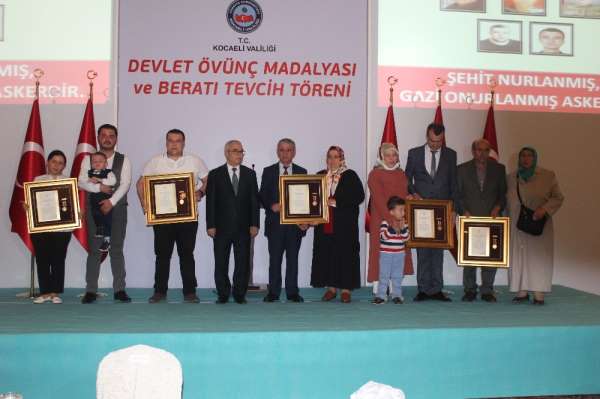 Kocaeli'de şehit ailesi ve gazilere devlet övünç madalyası verildi