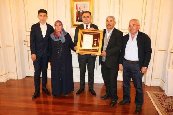 Yozgat'ta şehit ailelerine Devlet Övünç Madalyası ve beratı verildi 