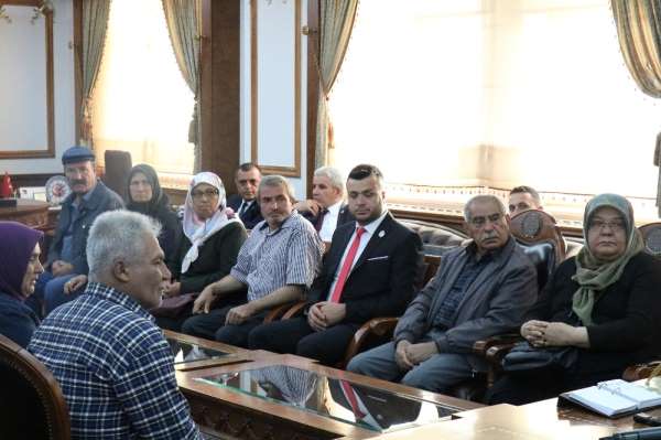 Kırşehir'de 3 şehit ailesi ve 2 gaziye devlet övünç madalyası verildi