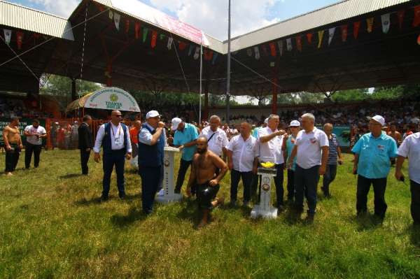 Er Meydanı'nda başpehlivanlık ilk tur kura çekimi yapıldı 