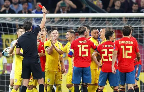 Fenerbahçe scoutları, Romanya-İspanya maçını takip etti 