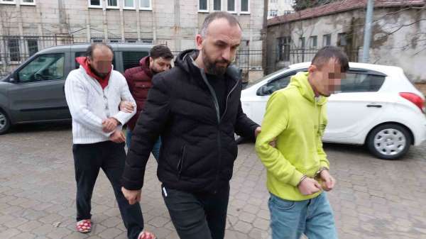 Samsun'da bıçakla yaralamaya 2 gözaltı