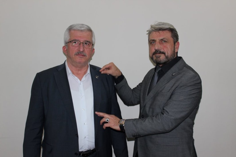 Ladik Belediye Başkanı Adnan Topal AK Parti'den istifa edip YRP'ne katıldı