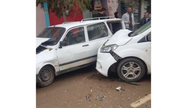 Mardin'de 7 aracın karıştığı kazada 1 kişi yaralandı