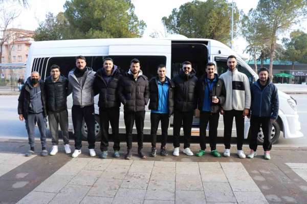 1. Lig'i hedefleyen Denizlispor, play-off için Eskişehir'e gitti
