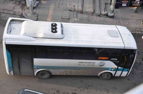 Kars'ta dolmuş ve taksi ücretleri el yakıyor