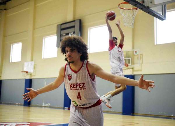 Kepez'in genç uzunları üniversite yolunda