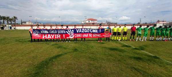 Futbol maçında jandarmadan 'Kadına şiddete hayır' pankartı