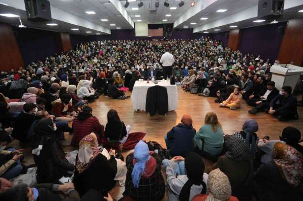 Samsun'da Hayati İnanç'ın konferansına yoğun ilgi