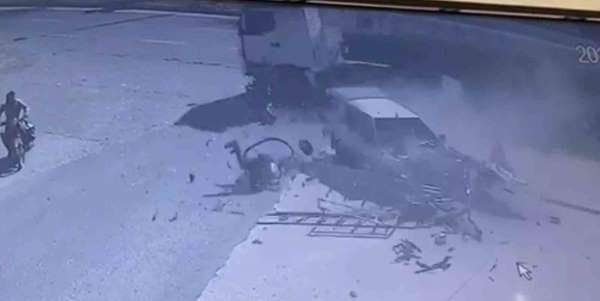 Şanlıurfa'da 1 kişinin öldüğü feci kaza kamerada
