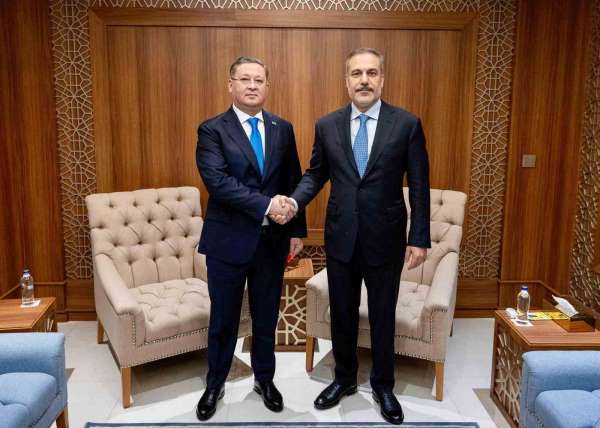 Dışişleri Bakanı Fidan, Kazakistan Dışişleri Bakanı Nurtleu ile bir araya geldi