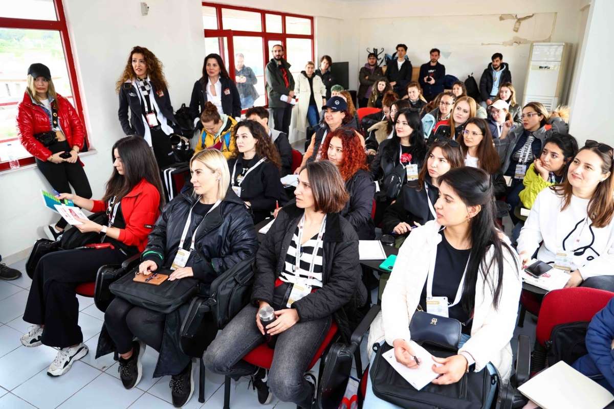 Kadın co-pilot eğitimlerinin ikincisi 18 Mart'ta yapılacak