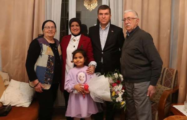 Vali Önder Bakan: 'Kadınlarımız aile kurumunun mimarı'