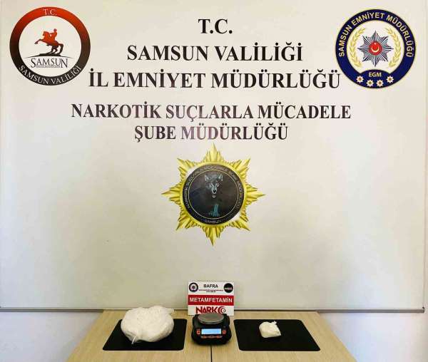 Yaşlı kadın 1 kilo 205 gram metamfetamin ile yakalandı