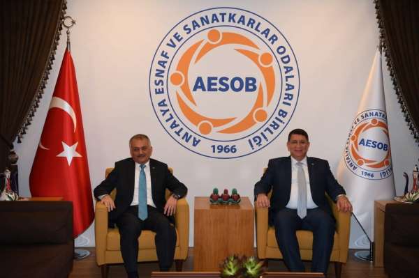 Vali Yazıcı: 'Pandemi herkesi psikolojik, sosyolojik, ekonomik olarak yordu'